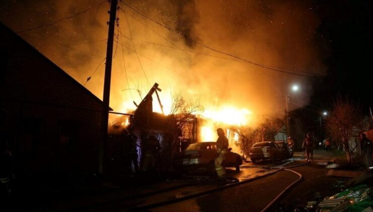 Rusya Ukrayna’nın Güneyini Vurdu: 2’si Çocuk 7 Kişi Hayatını Kaybetti