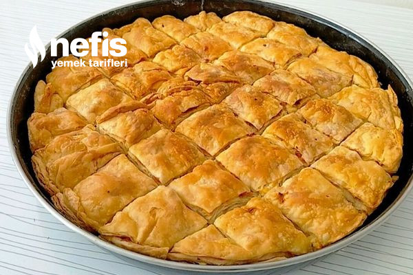 Sadece 3 Bezeden 40 Kat Çıtır Çıtır Börek Tanımı