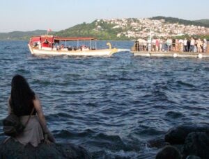 Sapanca’nın Nüfusu Bayram Tatilinde 4 Katına Çıktı