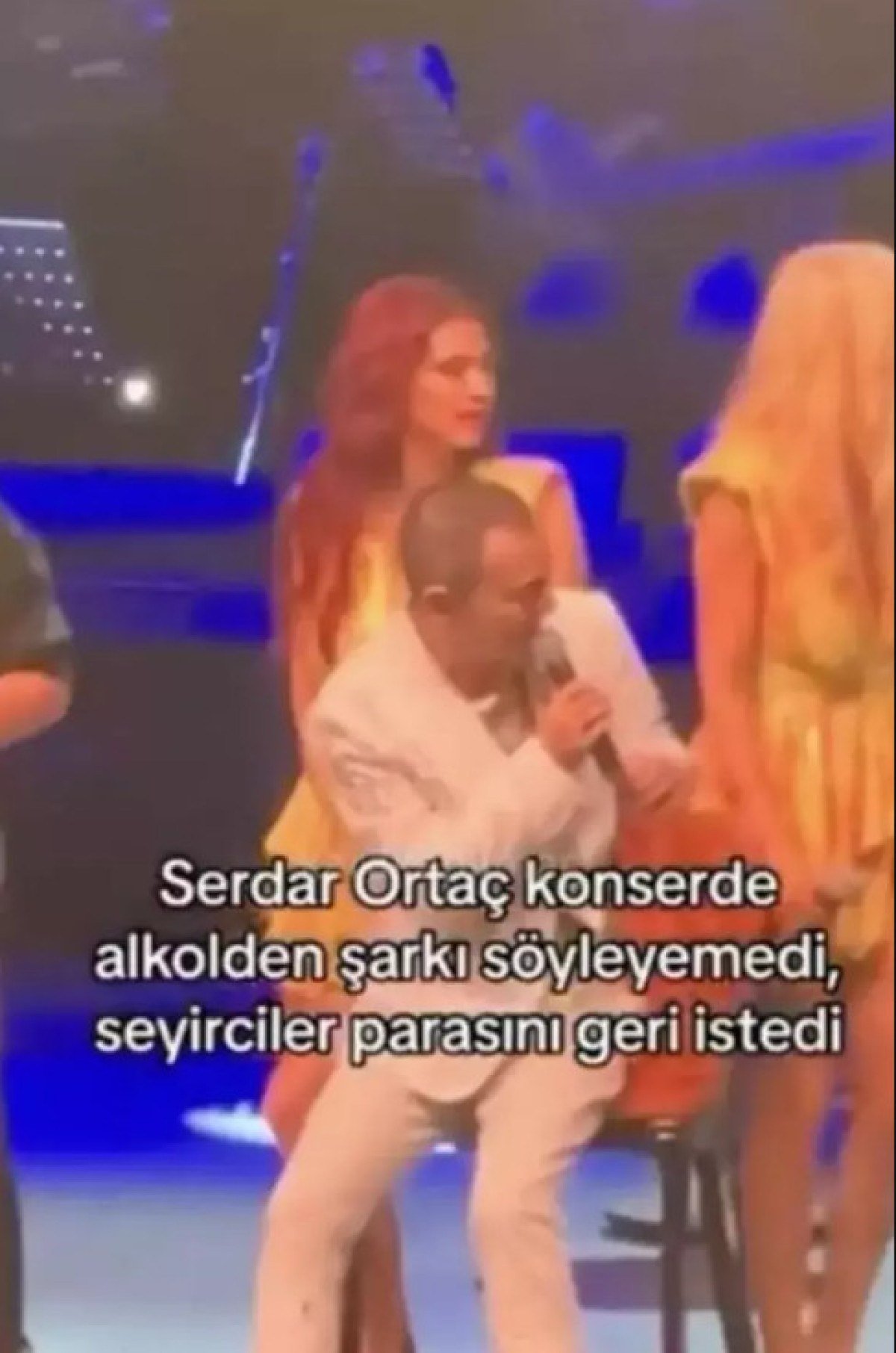 sarkici serdar ortac alkol ve sigarayi biraktigini aciklamisti sahnedeki son haline tepki yagdi 1 QkIVNrGs