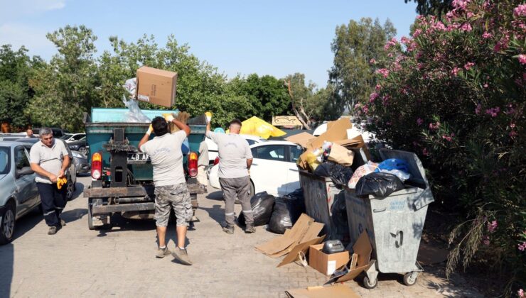 Tatilciler Akın Etmişti! Sakin Kent’te 4 Günde 200 Ton Çöp Toplandı