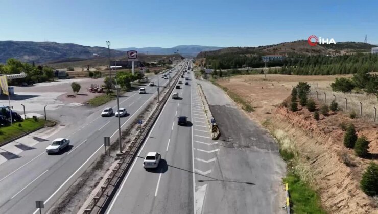 Tatilcilerin Dönüşü Devam Ediyor: 43 İlin Geçiş Güzergahında Trafik Akıcı İlerliyor