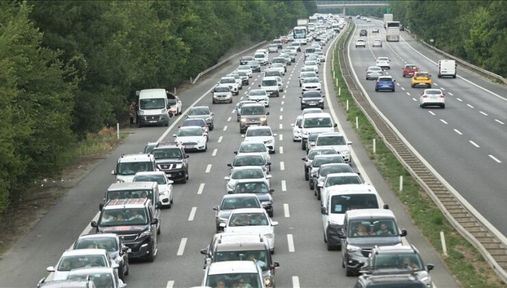 Tekirdağ’da Bayram Tatili Dönüşü Trafik Yoğunluğu