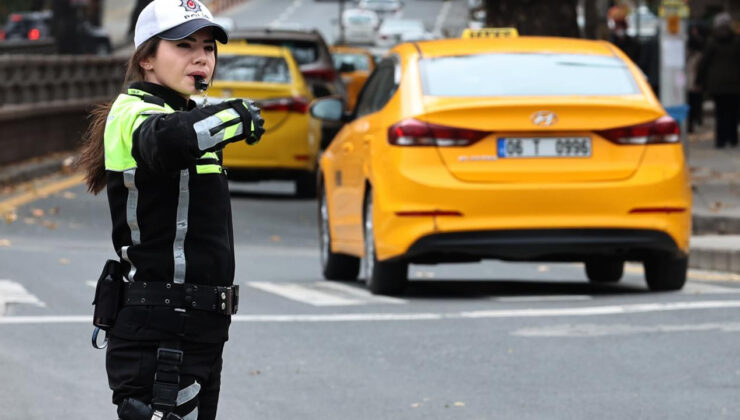 Trafikte 1 Haftalık Bilanço: 433 Bin 207 Sürücü Hakkında İşlem Yapıldı