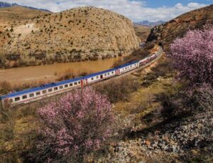 Turistik Tatvan Treni 24 Haziran’da Yola Çıkıyor