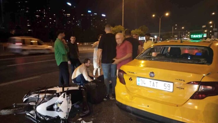 Üsküdar’da Taksiye Motosiklet Çarptı: 1 Yaralı