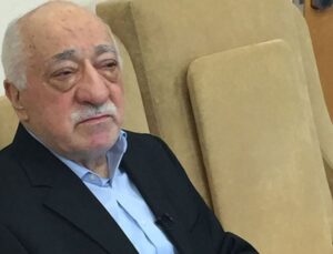 Yeni Şafak Yazarı: Fethullah Gülen Son Günlerini Yaşıyor; Öldükten Sonra Örgütü Kim Yönetecek?