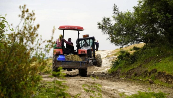 Yunusemre Belediyesi, 200 Km Ova Yolunda Bakım ve Tamirat Çalışması Gerçekleştirdi