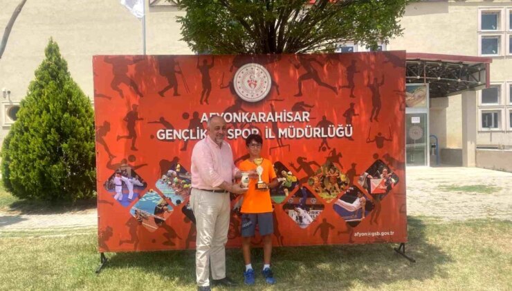 12 Yaş Tenis Yaz Kupası-2 Turnuvası Afyonkarahisar’da Gerçekleştirildi