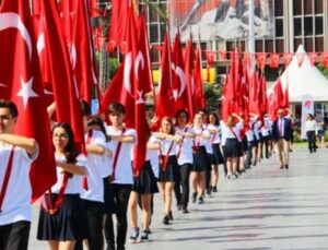 15 Temmuz Resmi Tatil Mi? 15 Temmuz’da Noter, Bankalar, Borsa Açık Olacak Mı?