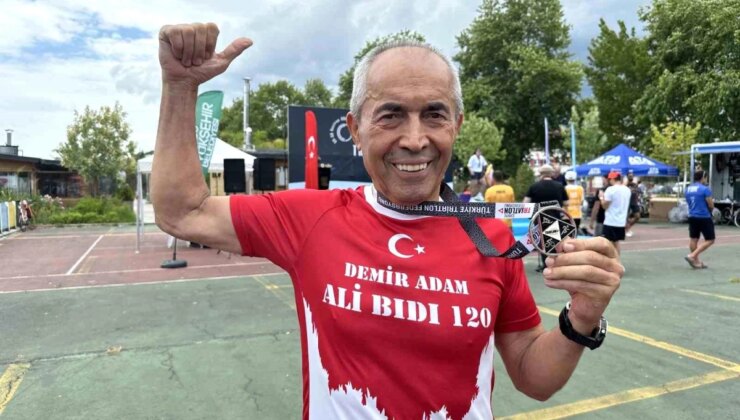 75 Yaşındaki Ali Bıdı, Ordu Triatlon Türkiye Kupası’nda İkinci Oldu