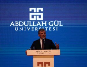 ABDullah Gül: Filistin’deki Katliamlar Dünyanın En Önemli Konusu