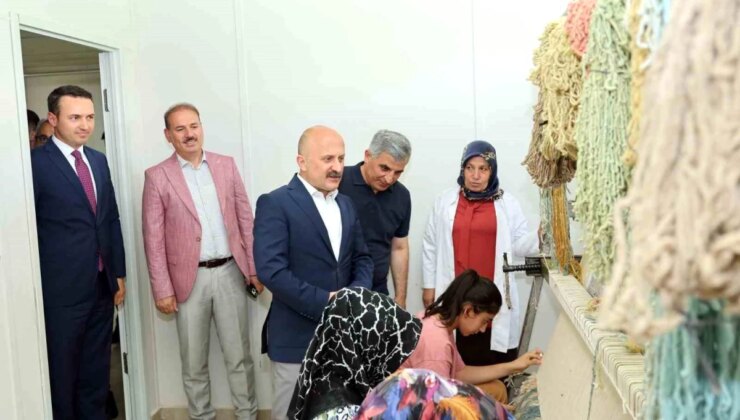 Adıyaman Valisi Konteyner Kentlerde Açılan Kursları Ziyaret Etti