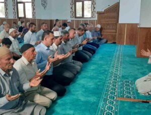 Adıyaman’ın Samsat İlçesinde Merkez Cami İbadete Açıldı