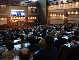 AKP’liler “Zimmet Çıkar” Diyerek Kararını Değiştirdi