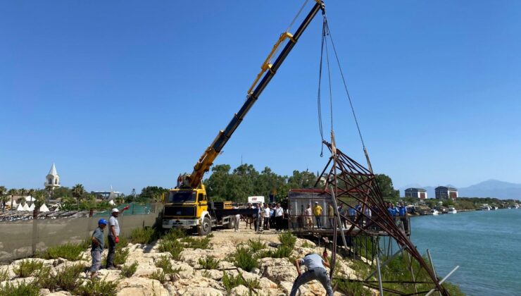 Aksu Çayı Kenarındaki Kaçak Yapıların Kaldırılıyor