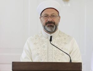 Ali Erbaş: İslam’a ve İnsanlığa Hizmet Etmek En Büyük İdealimiz