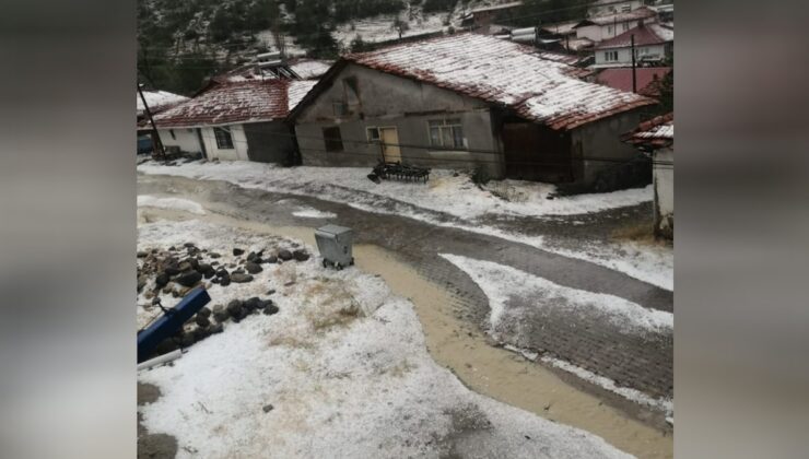 Amasya’da Dolu: Ev ve Mahsuller Zarar Gördü