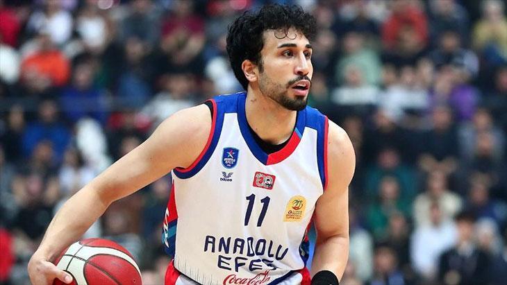 Anadolu Efes’ten Ayrıldı! Fenerbahçe Beko’ya İmzayı Attı