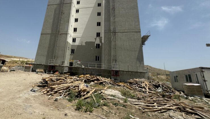 Ankara’da İnşaat İskelesi Çöktü: 4 Yaralı