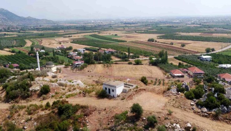 Antalya Büyükşehir Belediyesi, Döşemealtı İlçesinde Kapalı Devre Sulama Sistemi Projesini Hayata Geçiriyor