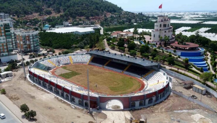 Antalya Büyükşehir Belediyesi Kumluca’ya Atatürk Stadyumu Kazandırdı