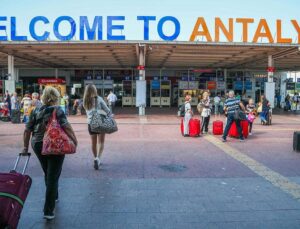 Antalya Havalimanı’nda 6 Ayda 14,5 Milyon Yolcu Trafiği