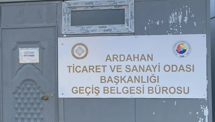 Ardahan’da Sürücüler Tır Parkında Geçiş Belgesi Alabilecek