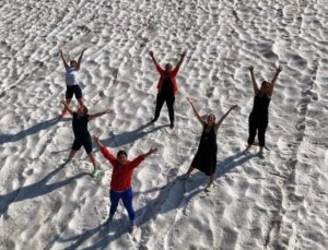 Artvinli Kadınlar 3000 Metrede Kar Üstünde Yoga Yaptı