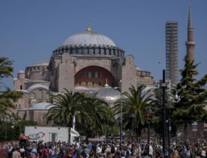 Ayasofya Camii Yaklaşık 25 Milyon Ziyaretçi Ağırladı