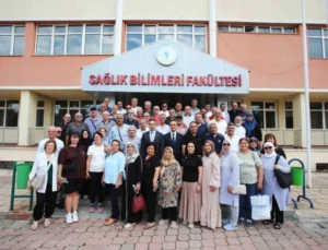 Aynı Pozu 42 Yıl Sonra Yeniden Verdiler