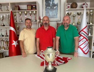 Ayvalıkgücü Belediyespor, Teknik Direktör Mehmet Yıkılmazdağ ile Yola Devam Ediyor