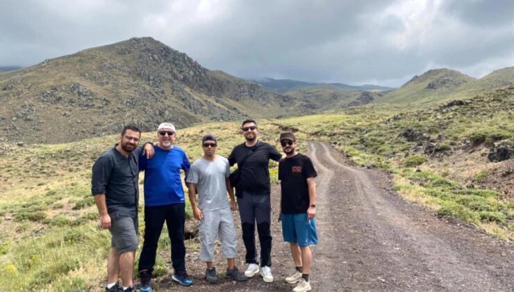 Ayyıldız Doğa Sporları Kulübü Üyeleri Ağrı Dağı’na Tırmanarak Büyük Başarı Elde Etti