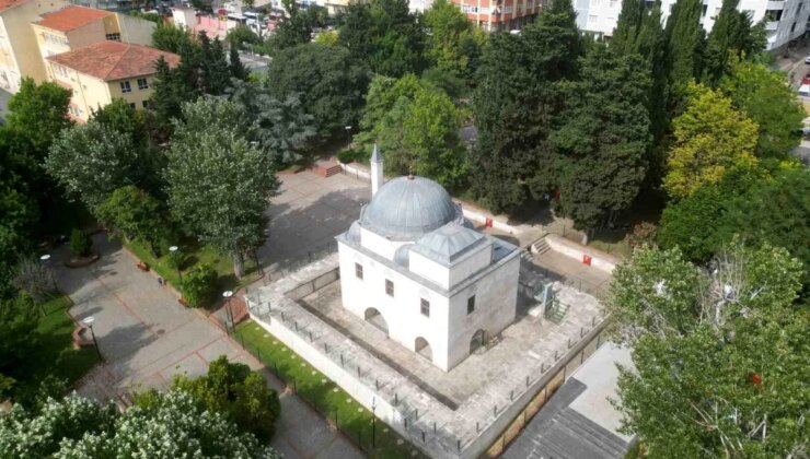 Bahçelievler Belediyesi, Srebrenitsa Soykırımı Fotoğraf Standı Açtı