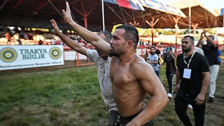 Bakan Bak’tan Yusuf Can Zeybek’e Tebrik Mesajı!