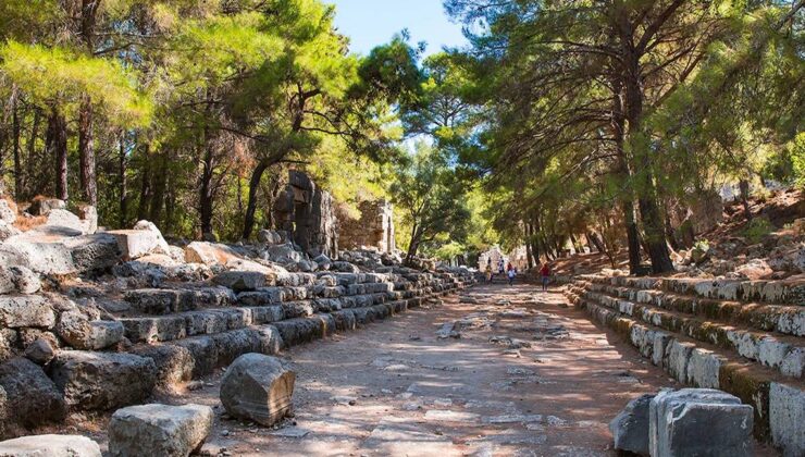 Bakan Ersoy’dan Phaselis Antik Kenti Açıklaması: Ziyaretçilere Yönelik Düzenleme