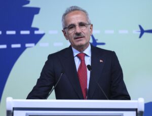 Bakan Uraloğlu: Uçuş Ağımız 131 Ülkede 346 Noktaya Ulaştı