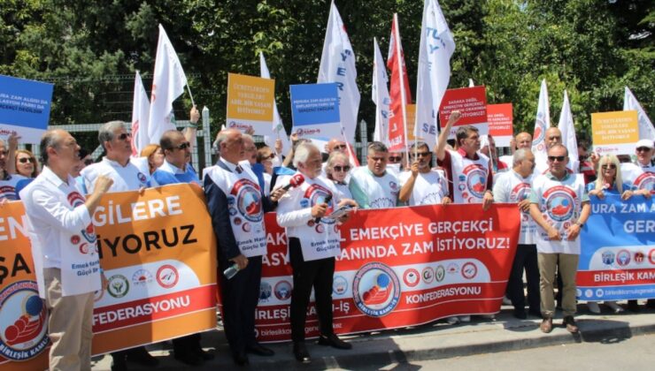 Bakanlık Önünde Maaş Protestosu