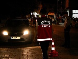 Balıkesir’de Asayiş ve Trafik Kontrolü: Uyuşturucu ve Silah Hatalarına İşlem Yapıldı