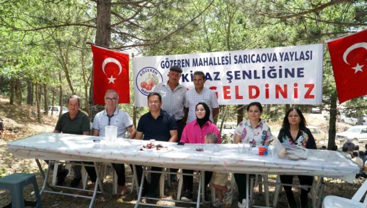 Balıkesir’in Sındırgı İlçesinde 7. Klâsik Kiraz Şenliği Düzenlendi