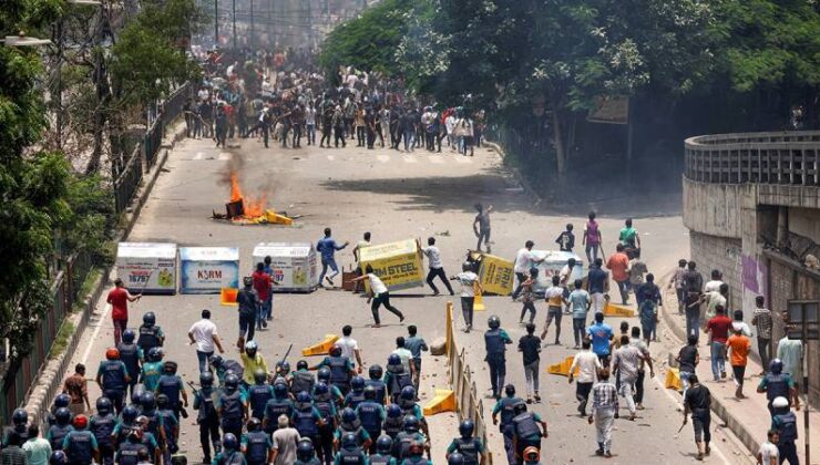 Bangladeş’te Bağımsızlık Savaşı’nda Görev Alanların Çocuklarına Kamu Kontenjanı Ayrılmasına Karşı Protestolar Sürüyor; 105 Ölü