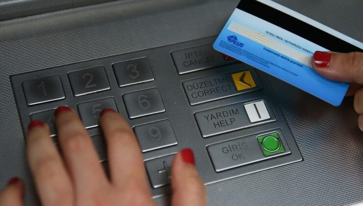 Bankalardan Yeni Düzenleme: ATM’de Bu İşlemi Yapanların Kartı İade Edilmeyecek