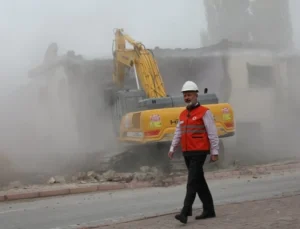 Başkan Çolakbayrakdar: Kentsel Dönüşümle Şehri Daha Dirençli Hale Getiriyoruz