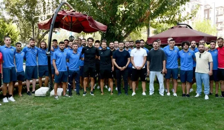 Başkan Ömer Günel: Kuşadasıspor’a Ziyanı Dokunacak Oluşumlara Asla Müsade Etmeyiz