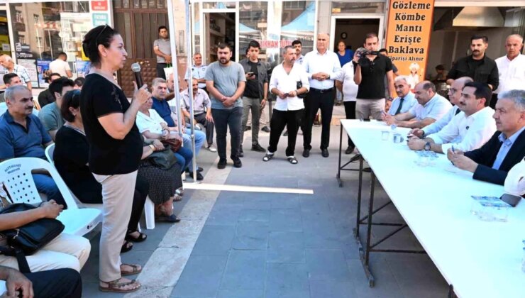 Battalgazi ve Yeşilyurt Belediye Liderleri Mahallelerde Vatandaşlarla Buluştu