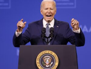 Biden’den ‘Başkanlık Yarışına Devam’ Mesajı