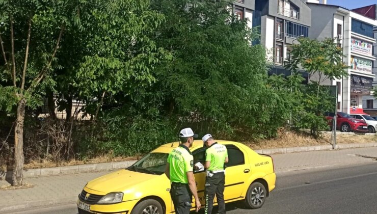 Bingöl’de Trafik Kontrolleri Devam Ediyor