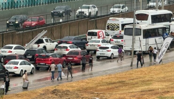 Bursa’da Metro Ulaşımı Durdu!