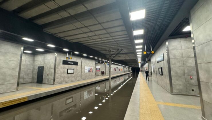 Bursa’da Sağanak Yağış Metro Seferlerini Aksattı