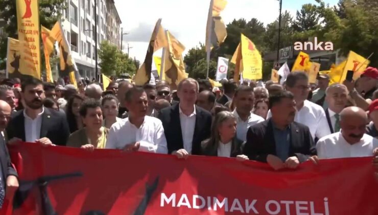 Canlı | Madımak Katliamı’nda Katledilen Aydınlar Anılıyor; Özgür Özel, Tuncer Bakırhan ve Erkan Baş Yan Yana